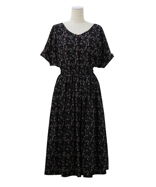 Luz Llena（ラズレナ）の「花柄バックリボン半袖ワンピース（ワンピース・レディース・ブラック/グリーン/レッド・MEDIUM）」の5枚目の写真