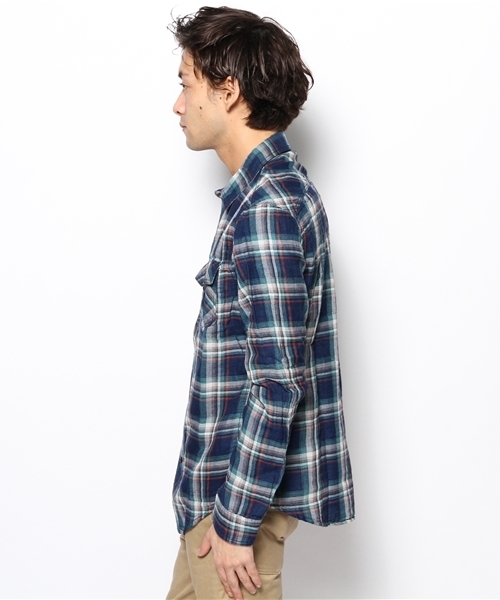 PLST(プラステ)の「Men チェック柄二重仕立てガーゼシャツ(シャツ/ブラウス・メンズ・ライトインディゴブルー・LARGE/X-LARGE/SMALL/MEDIUM)」の3枚目の写真