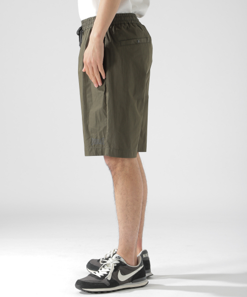 EVERLAST(スポーツ・ライフスタイル)（エバーラスト）の「【EVERLAST(エバーラスト)】合繊ショートパンツ（その他パンツ・メンズ・ブラック/カーキ・SMALL/MEDIUM/LARGE）」の3枚目の写真