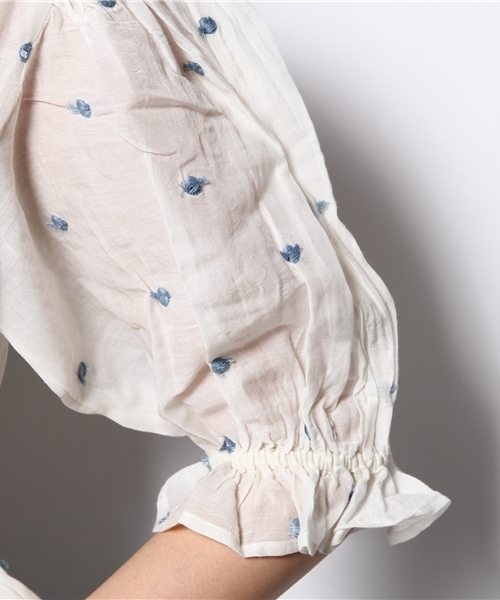 Ray BEAMS（レイビームス）の「MES DEMOISELLES... / Louise TOP（シャツ/ブラウス・レディース・オフホワイト/ベージュ・ONE SIZE）」の6枚目の写真