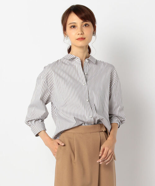 NOLLEY’S（ノーリーズ）の「パール釦２WAYシャツ（シャツ/ブラウス・レディース・ベージュ系その他3/ブルー系その他3/ホワイト/ベージュ/ベージュ系その他4・36/38）」の6枚目の写真
