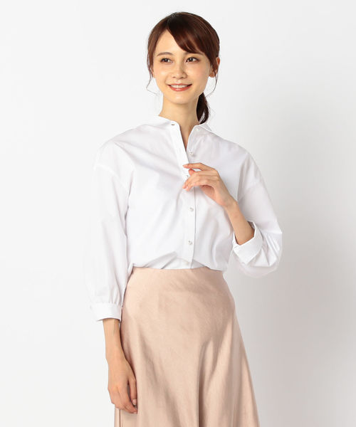 NOLLEY’S（ノーリーズ）の「パール釦２WAYシャツ（シャツ/ブラウス・レディース・ベージュ系その他3/ブルー系その他3/ホワイト/ベージュ/ベージュ系その他4・36/38）」の2枚目の写真