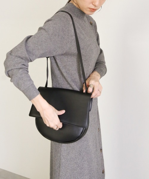 select MOCA（セレクトモカ）の「Unusual shape shoulder bag（ショルダーバッグ・レディース・ブラック/ベージュ/オレンジ・FREE）」の10枚目の写真