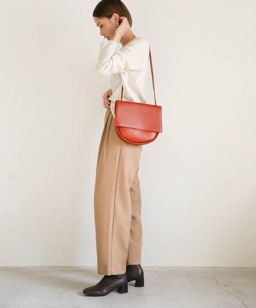 select MOCA（セレクトモカ）の「Unusual shape shoulder bag（ショルダーバッグ・レディース・ブラック/ベージュ/オレンジ・FREE）」の5枚目の写真