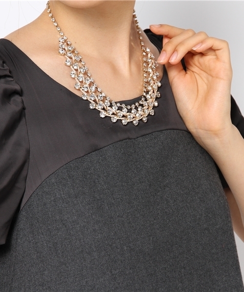 BEAMS LIGHTS Women's（ビームスライツ ウィメンズ）の「ma chere Cosette? / サテンコード ショートネックレス（ネックレス・レディース・グレー/ベージュ・FREE）」の3枚目の写真