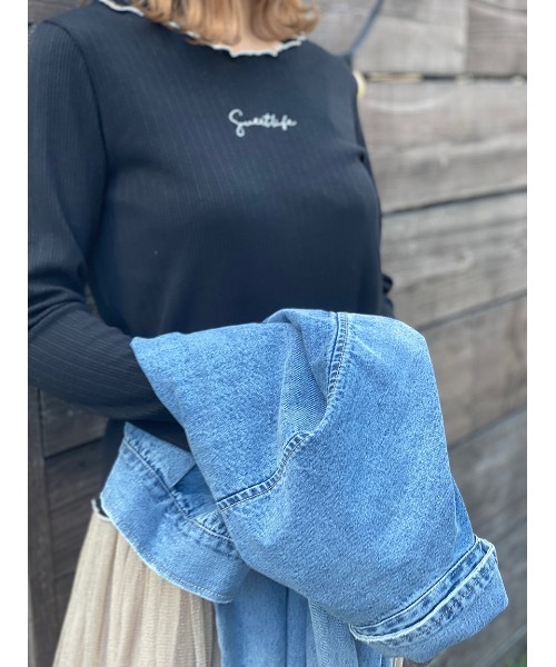one way(ワンウェイ)の「配色メロー刺繍ロゴ(Tシャツ/カットソー)」|ブラック