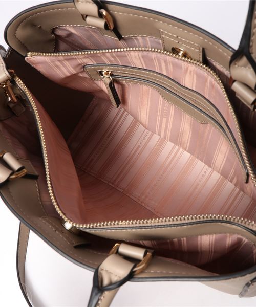 FIORELLI(フィオレッリ)の「【FIORELLI】A4パッチワークバッグ(トートバッグ・レディース・ベージュ/その他・FREE)」の3枚目の写真