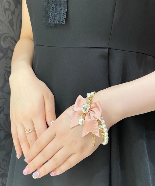 ROJITA（ロジータ）の「リボン付パールブレスレット（ブレスレット・レディース・ブラック/ピンク/アイボリー/レッド/ブルー/パープル・FREE）」の14枚目の写真
