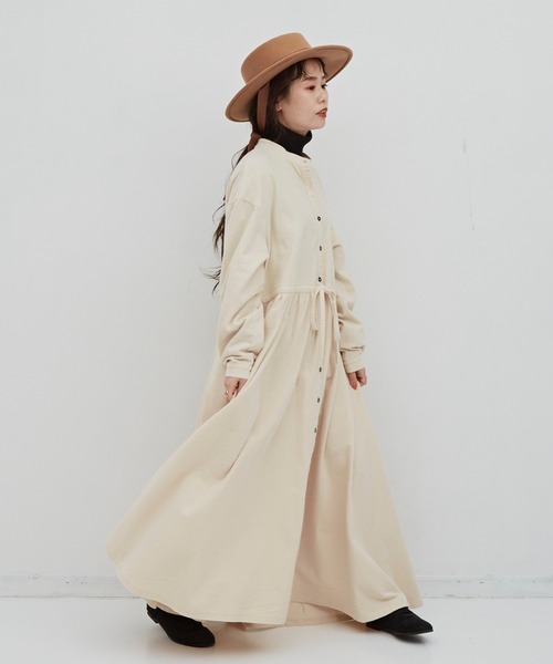 Libra Cue（リブラ キュー）の「ボリュームシャツワンピース（ワンピース・レディース・ホワイト/ブラック/ベージュ・FREE）」の3枚目の写真