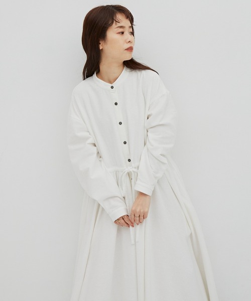 Libra Cue（リブラ キュー）の「ボリュームシャツワンピース（ワンピース・レディース・ホワイト/ブラック/ベージュ・FREE）」の10枚目の写真