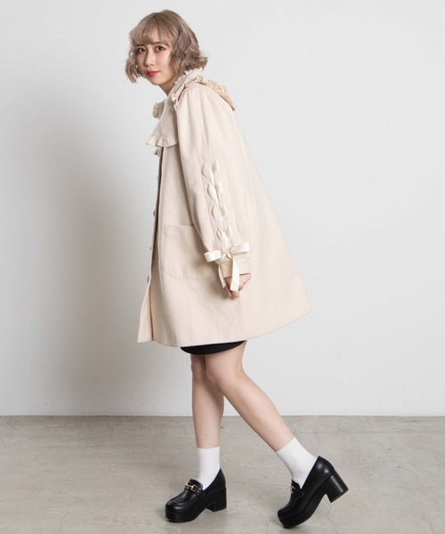 WEGO（ウィゴー）の「WEGO/セーラーフリルカラーコート（ダウンジャケット/コート・レディース・アイボリー/ブラック・FREE）」の9枚目の写真