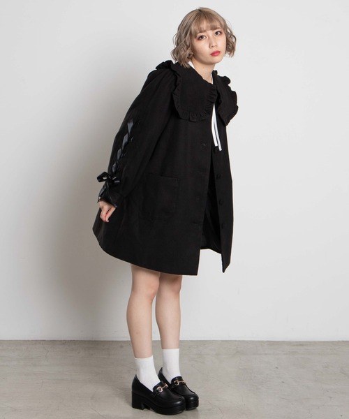 WEGO（ウィゴー）の「WEGO/セーラーフリルカラーコート（ダウンジャケット/コート・レディース・アイボリー/ブラック・FREE）」の3枚目の写真