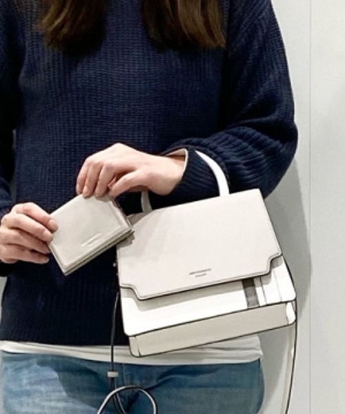 & chouette（アンドシュエット）の「お財布付きスポーティーワンハンドルバッグ（ハンドバッグ・レディース・オフホワイト/ベビーピンク/グレイッシュベージュ/ライトブルー・FREE）」の3枚目の写真