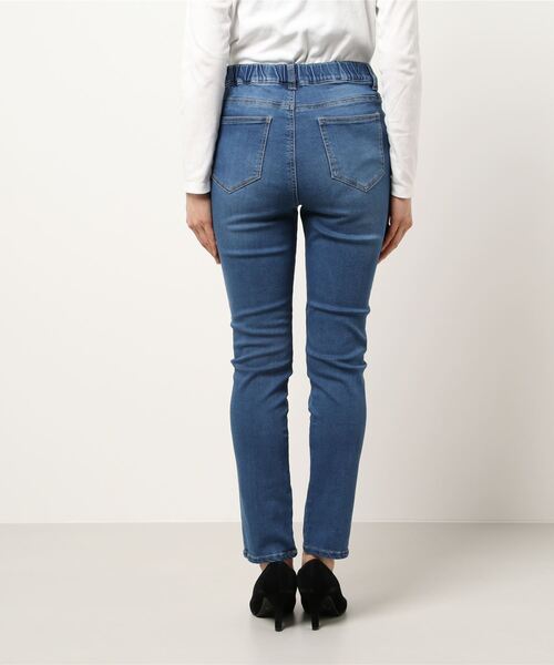 RAG MACHINE（ラグマシーン）の「【RAG MACHINE】「nobee」 楽伸びデニムテーパードパンツ（デニムパンツ・レディース・ダークインディゴブルー/ライトインディゴブルー/ノンウォッシュ・S/M/L）」の5枚目の写真