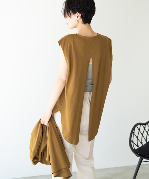 Solace(ソレイス)の「3wayタンクレイヤードロングカットソー(Tシャツ/カットソー・レディース・カーキブラウン/ベージュ・FREE)」の9枚目の写真