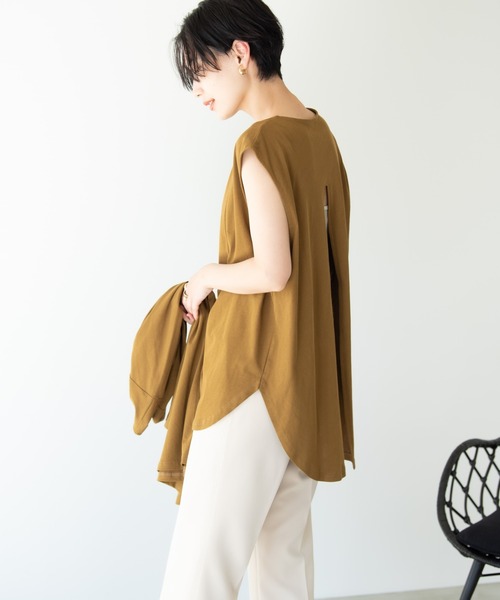 Solace(ソレイス)の「3wayタンクレイヤードロングカットソー(Tシャツ/カットソー・レディース・カーキブラウン/ベージュ・FREE)」の14枚目の写真