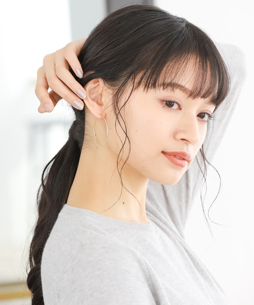 Edit Sheen(エディットシーン)の「スリムラインフープピアスM(ピアス(両耳用)・レディース・ゴールド/シルバー・FREE)」の3枚目の写真
