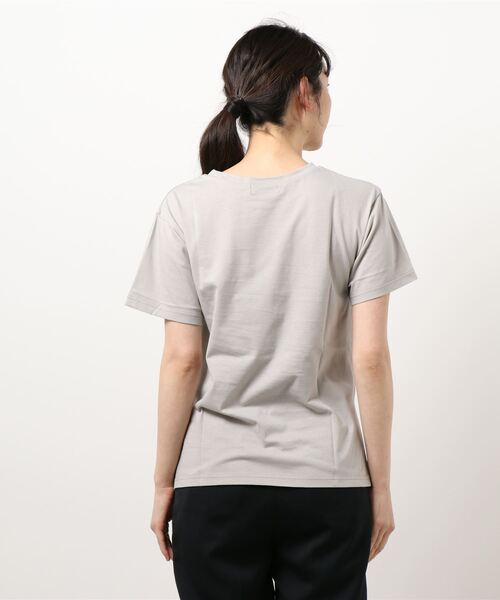 12Twelve Agenda(トゥエルブ アジェンダ)の「フォトプリントシャツ(Tシャツ/カットソー・レディース・ライトグレー/アイボリー・M)」の8枚目の写真