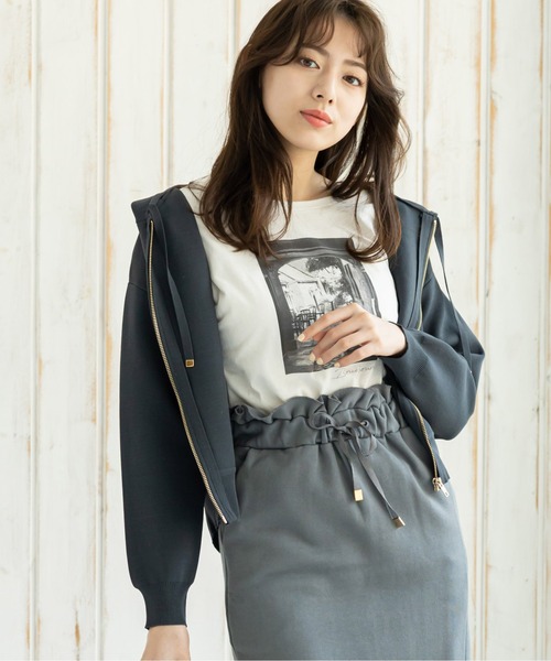 12Twelve Agenda(トゥエルブ アジェンダ)の「フォトプリントシャツ(Tシャツ/カットソー・レディース・ライトグレー/アイボリー・M)」の12枚目の写真