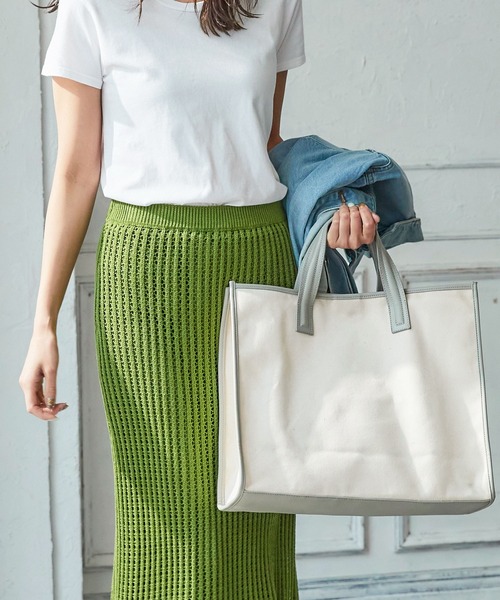 KOBE LETTUCE（コウベレタス）の「エコレザーパイピングビッグキャンバストートバッグ（トートバッグ・レディース・ブラック/ブラウン/ライトグレー/その他・FREE）」の2枚目の写真