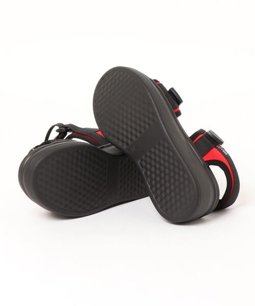 Anuenue(アヌエヌエ)の「スポーツサンダルレディース靴シューズ厚底スポーツサンダル(サンダル・レディース・ブラック/レッド・22.5cm/23.5cm/24.5cm/23.0cm/24.0cm/25.0cm/22.0cm)」の11枚目の写真