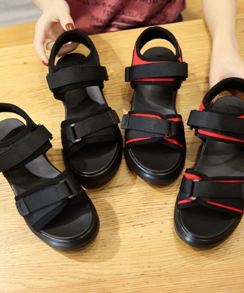 Anuenue(アヌエヌエ)の「スポーツサンダルレディース靴シューズ厚底スポーツサンダル(サンダル・レディース・ブラック/レッド・22.5cm/23.5cm/24.5cm/23.0cm/24.0cm/25.0cm/22.0cm)」の12枚目の写真