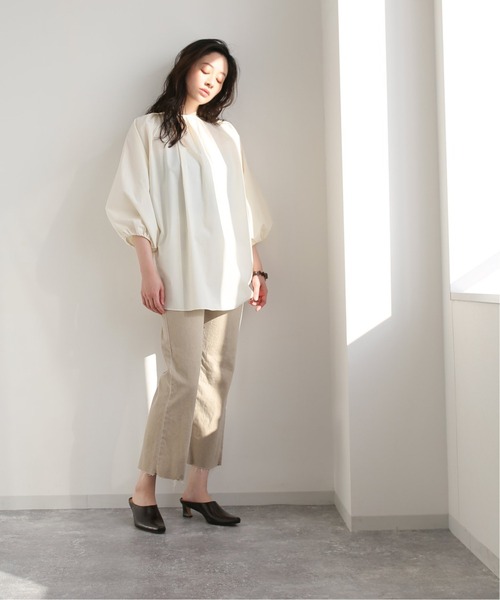 journal standard L'essage（ジャーナルスタンダードレサージュ）の「ギャザーボリュームブラウス（シャツ/ブラウス・レディース・ブラック/ホワイト・FREE）」の3枚目の写真