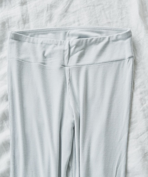 TERRITOIRE（テリトワール）の「【SILK INNER】贅沢シルク混レギンス（レギンス/スパッツ・レディース・ホワイト/ブラック/ブラウン/グレー・FREE）」の16枚目の写真