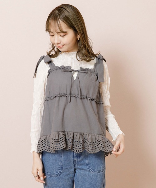 flower（フラワー）の「フリルリボンビスチェ（シャツ/ブラウス・レディース・ホワイト/チャコールグレー・FREE）」の17枚目の写真