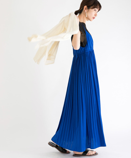 KBF(ケイビーエフ)の「ギャザーキャミワンピース(ワンピース・レディース・ブラック/ブラウン/ブルー・ONE)」の4枚目の写真