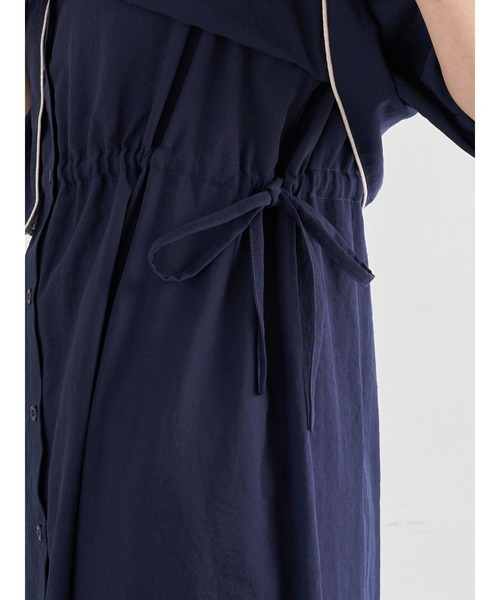earth music&ecology(アースミュージックアンドエコロジー)の「【WEB限定】サイドリボンシャツワンピース *(ワンピース・レディース・ネイビー/オフホワイト/ブルー系その他5・FREE)」の13枚目の写真