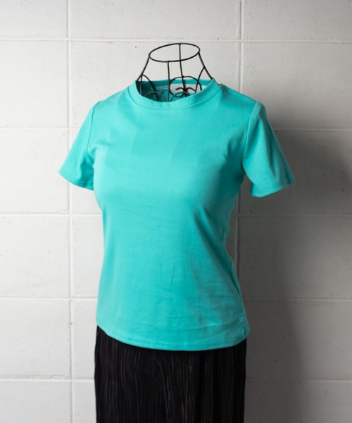 me+em select（ミームセレクト）の「【数量限定販売】【 8color 】バックスリットクルーネックTシャツ（Tシャツ/カットソー・レディース・ターコイズブルー/ホワイト/ブルー/グレー/グリーン/オレンジ/ブラック/ピンク・FREE）」の5枚目の写真