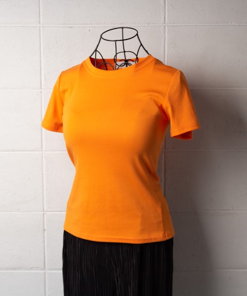 me+em select（ミームセレクト）の「【数量限定販売】【 8color 】バックスリットクルーネックTシャツ（Tシャツ/カットソー・レディース・ターコイズブルー/ホワイト/ブルー/グレー/グリーン/オレンジ/ブラック/ピンク・FREE）」の8枚目の写真