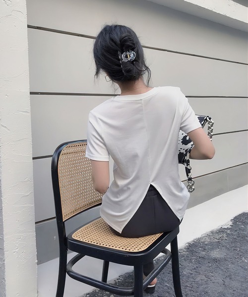 me+em select（ミームセレクト）の「【数量限定販売】【 8color 】バックスリットクルーネックTシャツ（Tシャツ/カットソー・レディース・ターコイズブルー/ホワイト/ブルー/グレー/グリーン/オレンジ/ブラック/ピンク・FREE）」の10枚目の写真