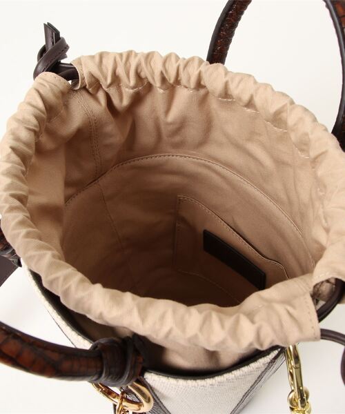 SEE BY CHLOE（シーバイクロエ）の「CECILYA / スモールトートバッグ　SMALL TOTE（ショルダーバッグ・レディース・ナチュラル・FREE）」の2枚目の写真