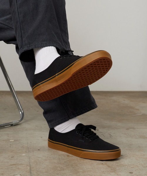 VANS(バンズ)の「VANS/ヴァンズ AUTHENTIC スニーカー 秋 秋服 2026年秋冬(スニーカー・メンズ・ブラック/ブラック×ホワイト/ブラック系1・8/8h/9/9h/10)」の4枚目の写真