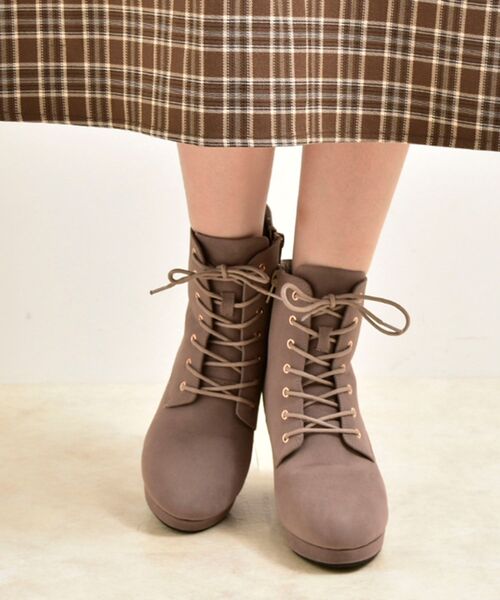 MAJESTIC LEGON（マジェスティックレゴン）の「レースアップレディブーツ（ブーツ・レディース・ブラック/ブラウン/グレー/アイボリー・SMALL/MEDIUM/LARGE/X-LARGE）」の9枚目の写真