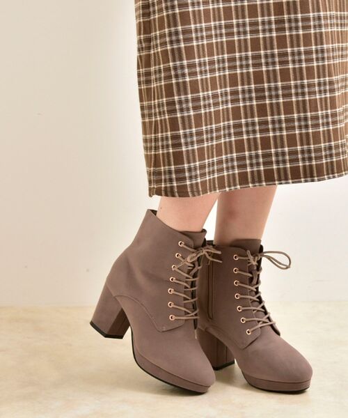 MAJESTIC LEGON（マジェスティックレゴン）の「レースアップレディブーツ（ブーツ・レディース・ブラック/ブラウン/グレー/アイボリー・SMALL/MEDIUM/LARGE/X-LARGE）」の18枚目の写真