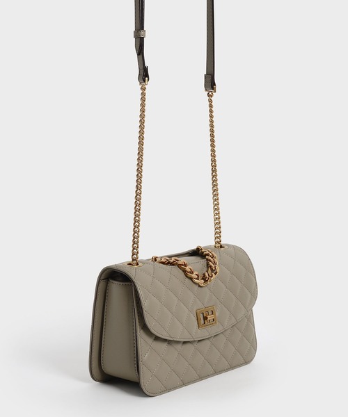 CHARLES & KEITH（チャールズ & キース）の「キルテッド クラッチ / Quilted Clutch（クラッチバッグ・レディース・ブラック/ホワイト系その他/バーガンディー/ライトベージュ・S）」の11枚目の写真