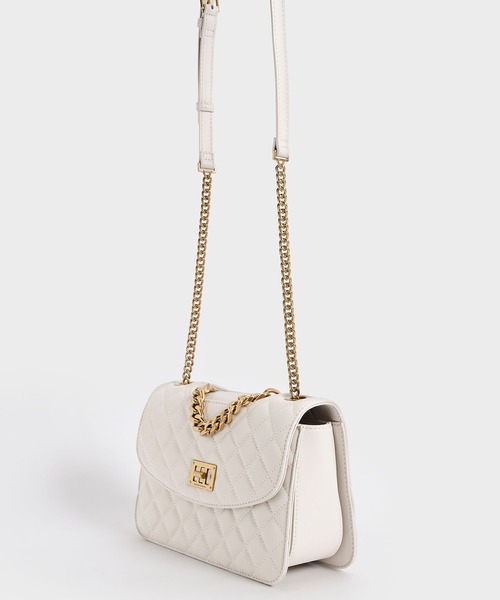 CHARLES & KEITH（チャールズ & キース）の「キルテッド クラッチ / Quilted Clutch（クラッチバッグ・レディース・ブラック/ホワイト系その他/バーガンディー/ライトベージュ・S）」の22枚目の写真