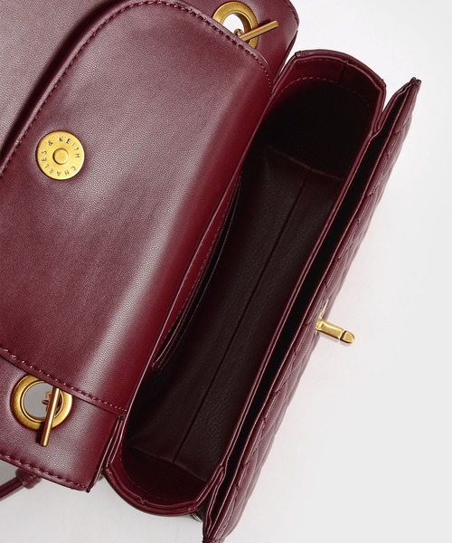 CHARLES & KEITH（チャールズ & キース）の「キルテッド クラッチ / Quilted Clutch（クラッチバッグ・レディース・ブラック/ホワイト系その他/バーガンディー/ライトベージュ・S）」の14枚目の写真