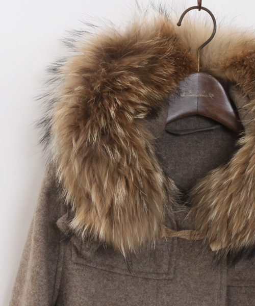 goa（ゴア）の「ラクーンファー付ダッフルコート（ダッフルコート・レディース・グレー/ブラウン・FREE）」の6枚目の写真