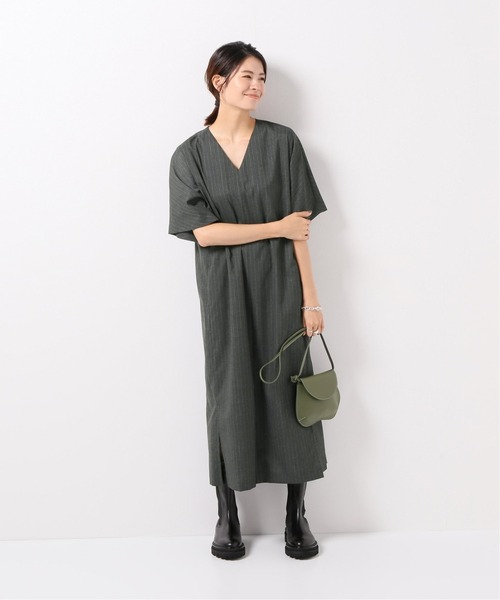 IENA（イエナ）の「BOX Vネックワンピース◆（ワンピース・レディース・チャコールグレー/ネイビー・36/38）」の7枚目の写真