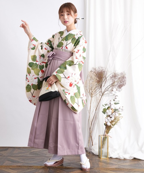 utatane（ウタタネ）の「袴セット クリーム地にボタニカル椿（着物 