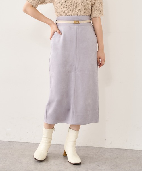 natural couture(ナチュラルクチュール)の「ベルト付きポンチスエードタイトスカート Mサイズ(スカート・レディース・アイボリー/スミクロ/その他1/パープル/その他2/サックスブルー・MEDIUM)」の4枚目の写真