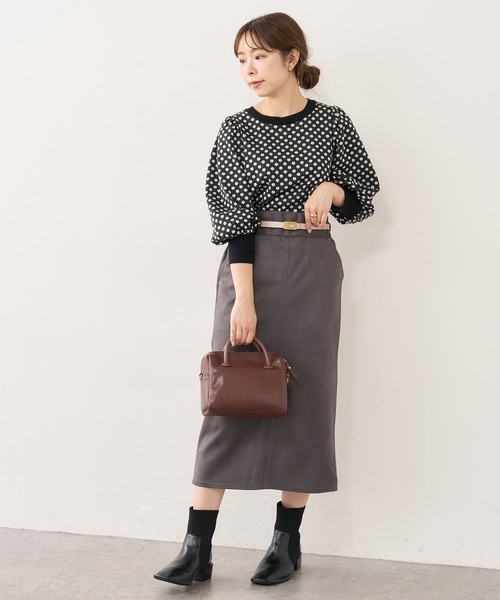 natural couture(ナチュラルクチュール)の「ベルト付きポンチスエードタイトスカート Mサイズ(スカート・レディース・アイボリー/スミクロ/その他1/パープル/その他2/サックスブルー・MEDIUM)」の12枚目の写真