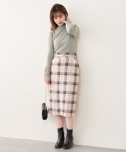 natural couture(ナチュラルクチュール)の「ベルト付きポンチスエードタイトスカート Mサイズ(スカート・レディース・アイボリー/スミクロ/その他1/パープル/その他2/サックスブルー・MEDIUM)」の21枚目の写真