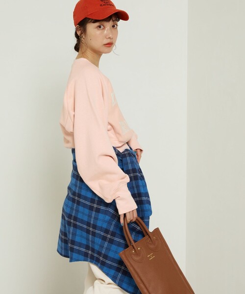 FREAK'S STORE(フリークスストア)の「HEAVYショートロゴスウェット(スウェット・レディース・ライトグレー/ネイビー/オフホワイト/ピンク/ブルーグリーン・フリ-)」の14枚目の写真