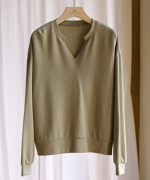 SAISON DE PAPILLON(セゾンドパピヨン)の「スキッパーネックカジュアルトレーナーカットソー(Tシャツ/カットソー・レディース・ホワイト/グレー/カーキ/ブルー/ブラック/ブラウン・S/M/L)」の7枚目の写真