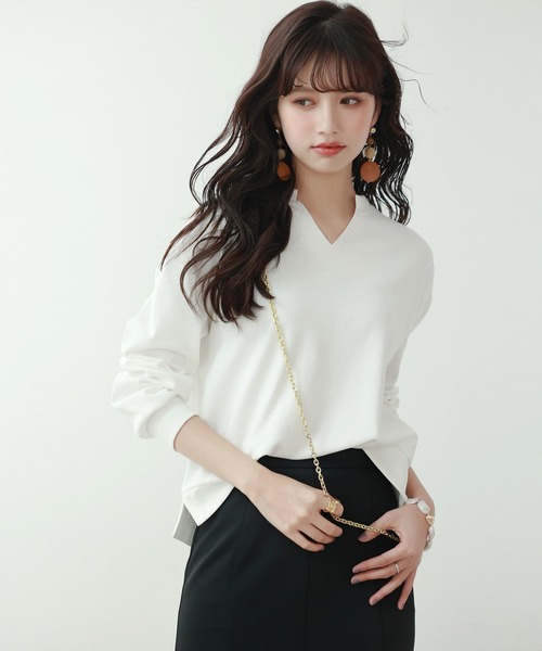 SAISON DE PAPILLON(セゾンドパピヨン)の「スキッパーネックカジュアルトレーナーカットソー(Tシャツ/カットソー・レディース・ホワイト/グレー/カーキ/ブルー/ブラック/ブラウン・S/M/L)」の15枚目の写真